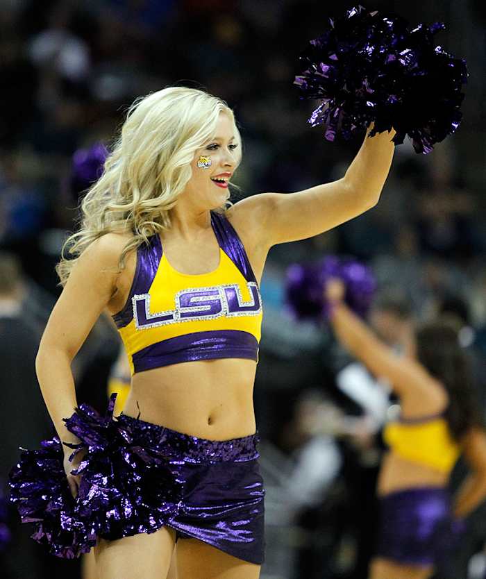LSU-cheerleaders-466936230_10_0.jpg